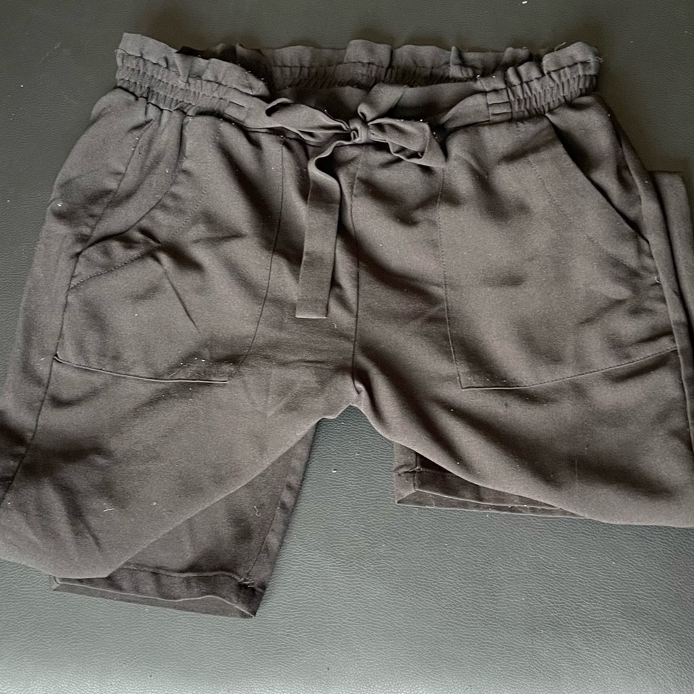 Paper-bag style pants